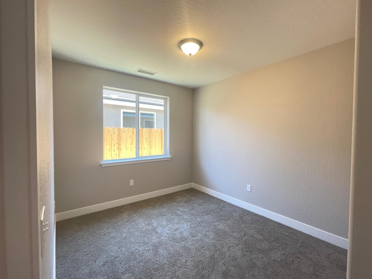 16191 West Sunset Ave, Kerman, CA 93630