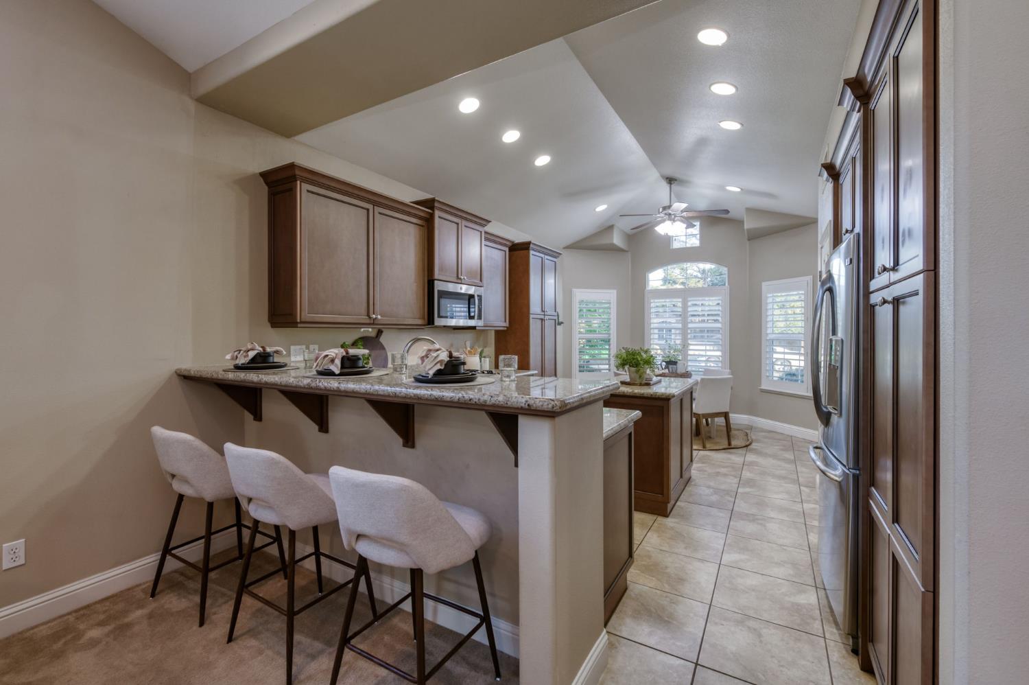 10687 N Tea Party Ln, Fresno, CA 93730