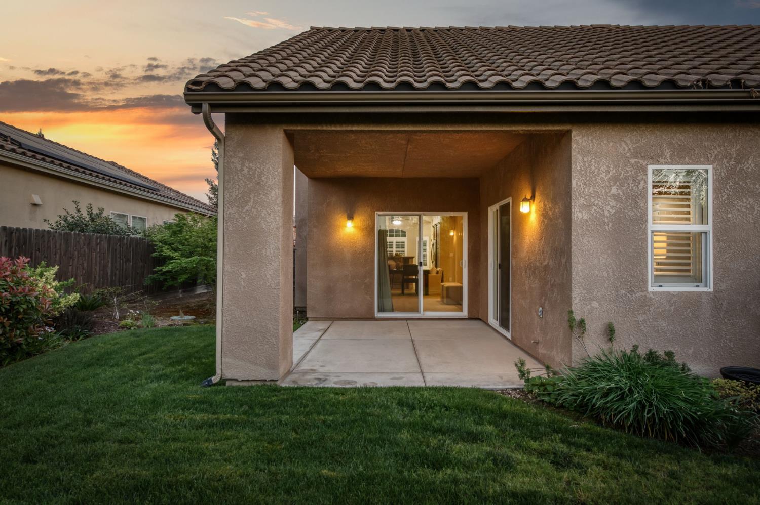 10687 N Tea Party Ln, Fresno, CA 93730