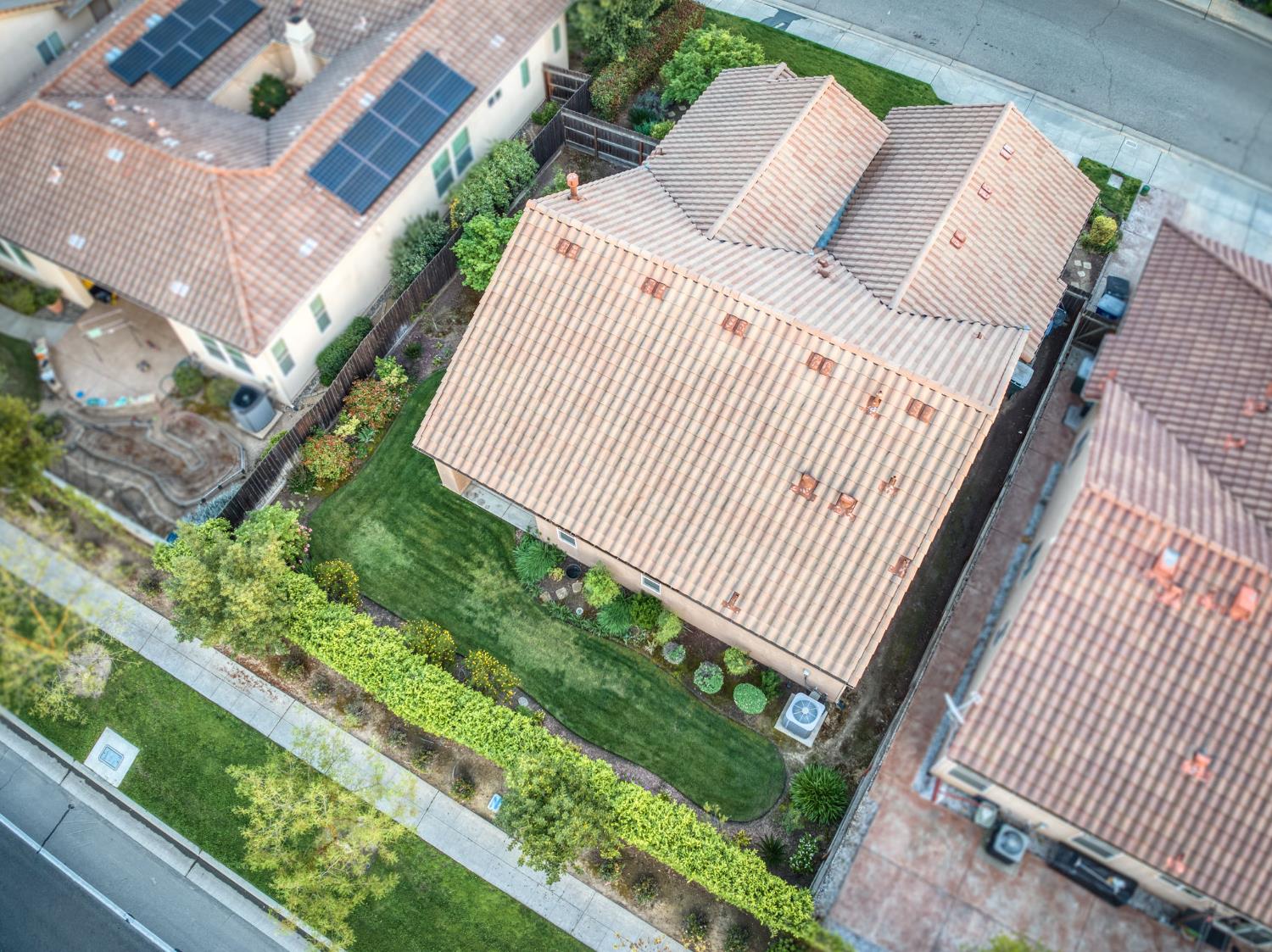 10687 N Tea Party Ln, Fresno, CA 93730