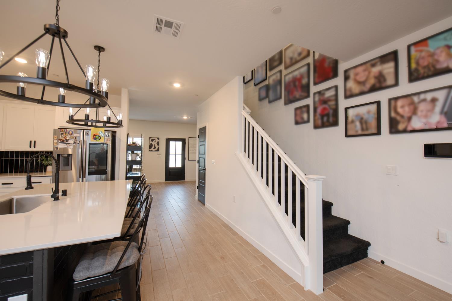 1280 Bloom Ave, Clovis, CA 93619