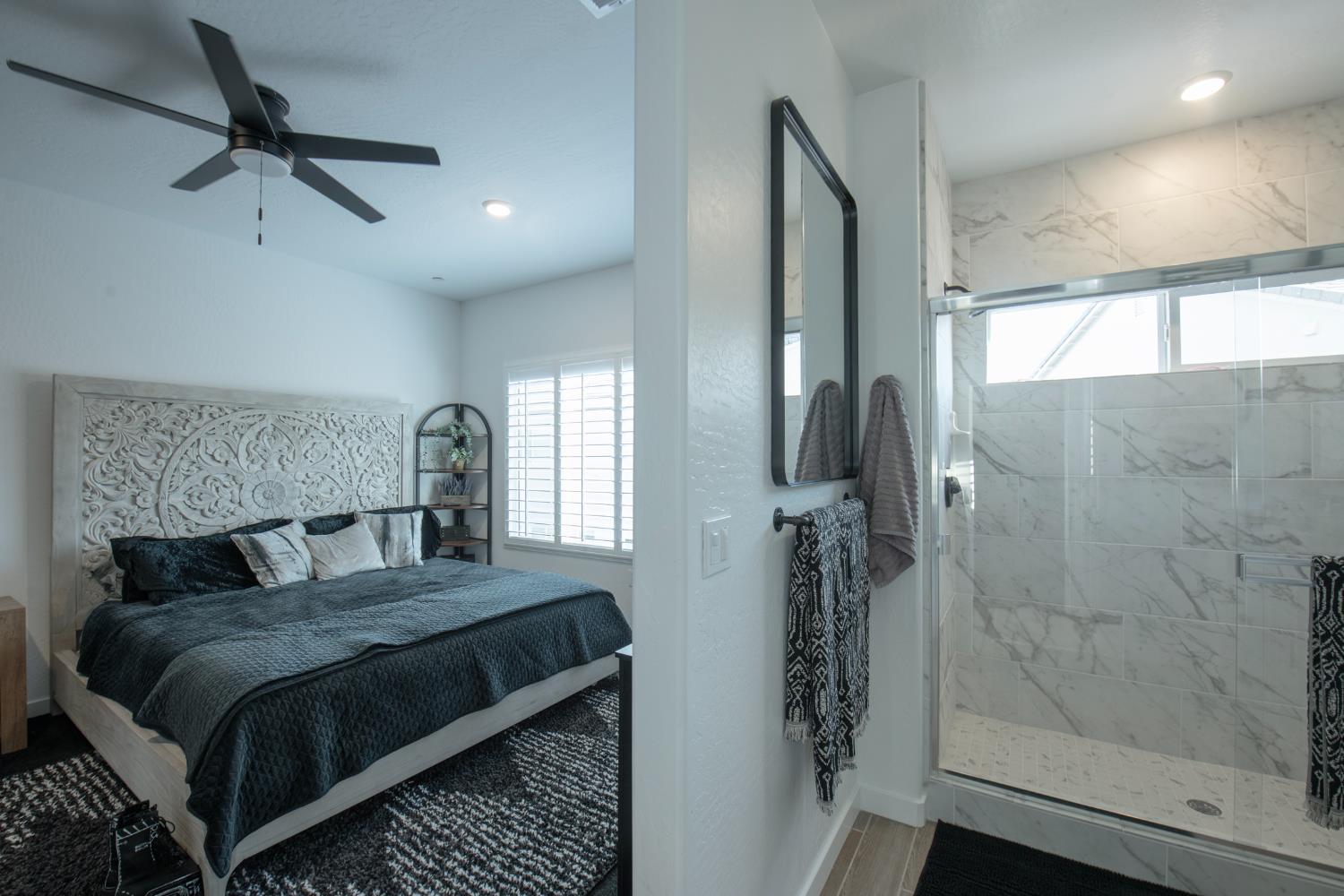 1280 Bloom Ave, Clovis, CA 93619