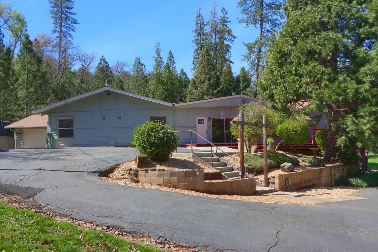 6242 State Highway 140, Mariposa, CA 95338