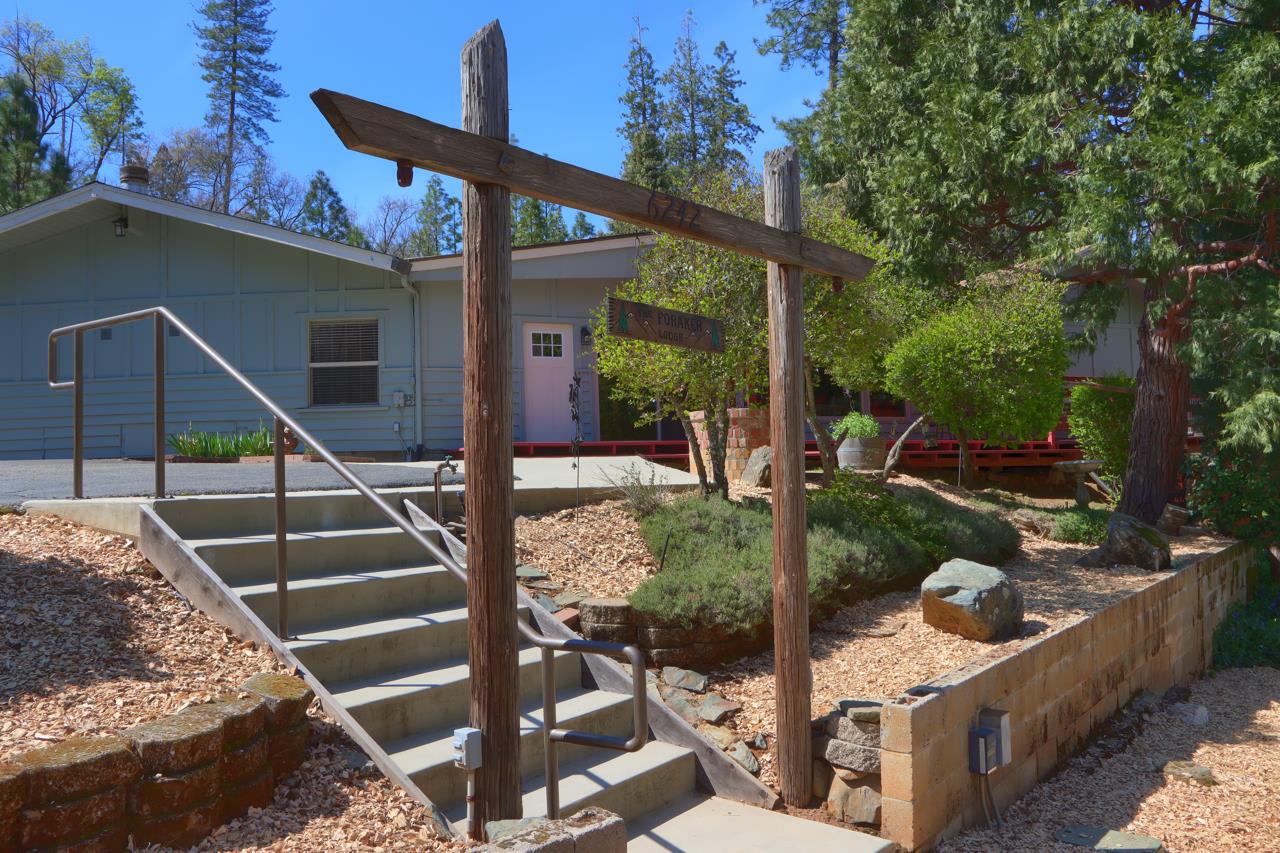 6242 State Highway 140, Mariposa, CA 95338