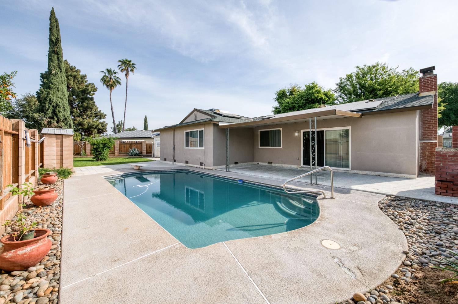 1314 Ezie Ave, Clovis, CA 93611