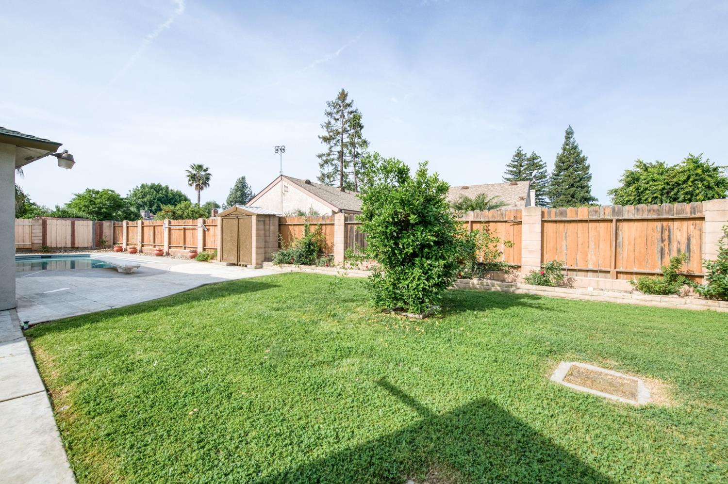 1314 Ezie Ave, Clovis, CA 93611