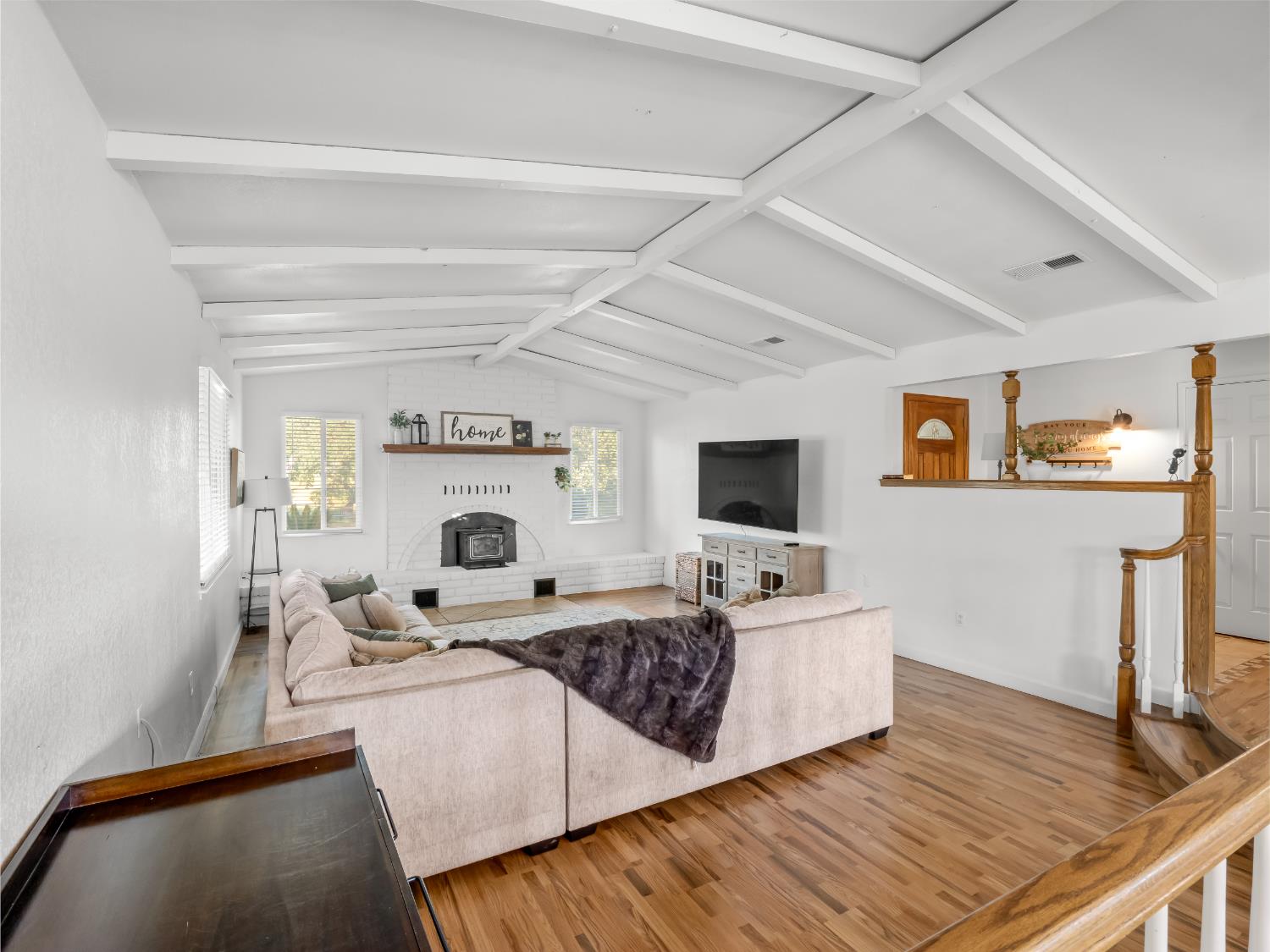 22452 Goldrush Ln, Clovis, CA 93619