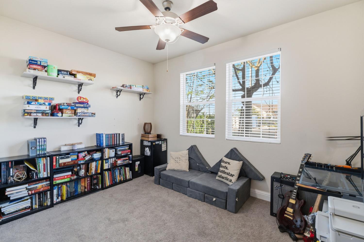 15717 W Botelho Ave, Kerman, CA 93630