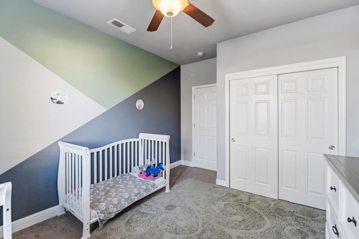 15717 W Botelho Ave, Kerman, CA 93630