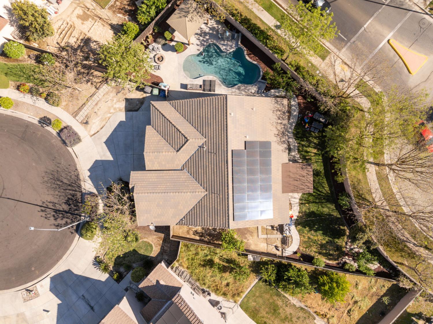 15717 W Botelho Ave, Kerman, CA 93630