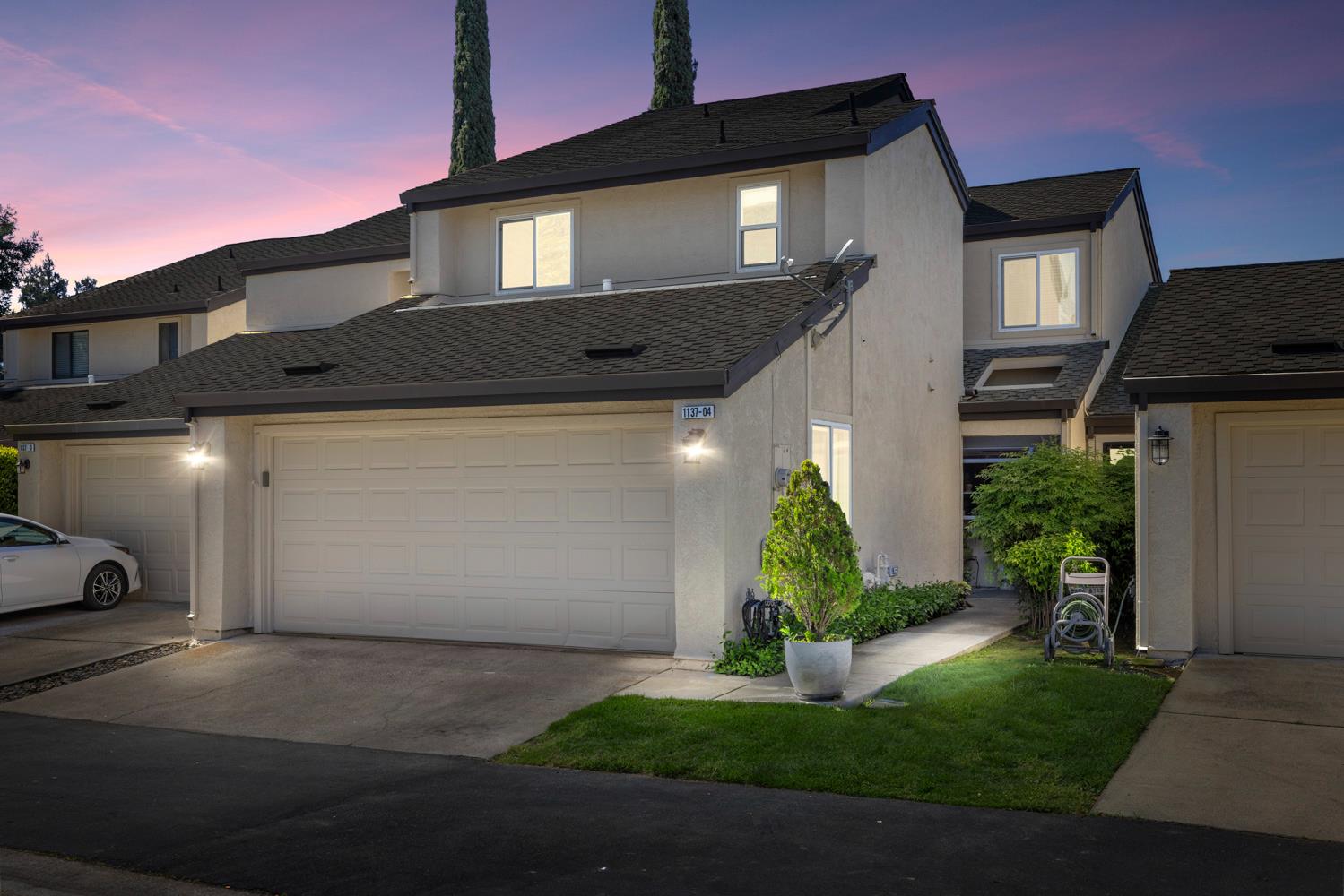 1137 Cedar Creek Dr #4, Modesto, CA 95355