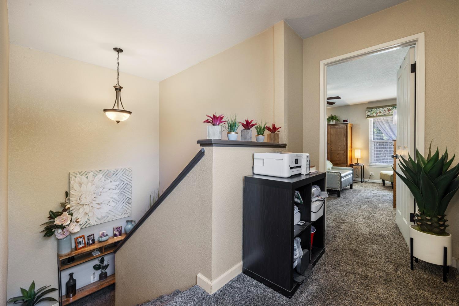 1137 Cedar Creek Dr #4, Modesto, CA 95355