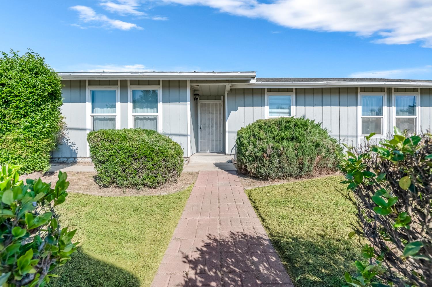 3654 Thompson Ave, Selma, CA 93662