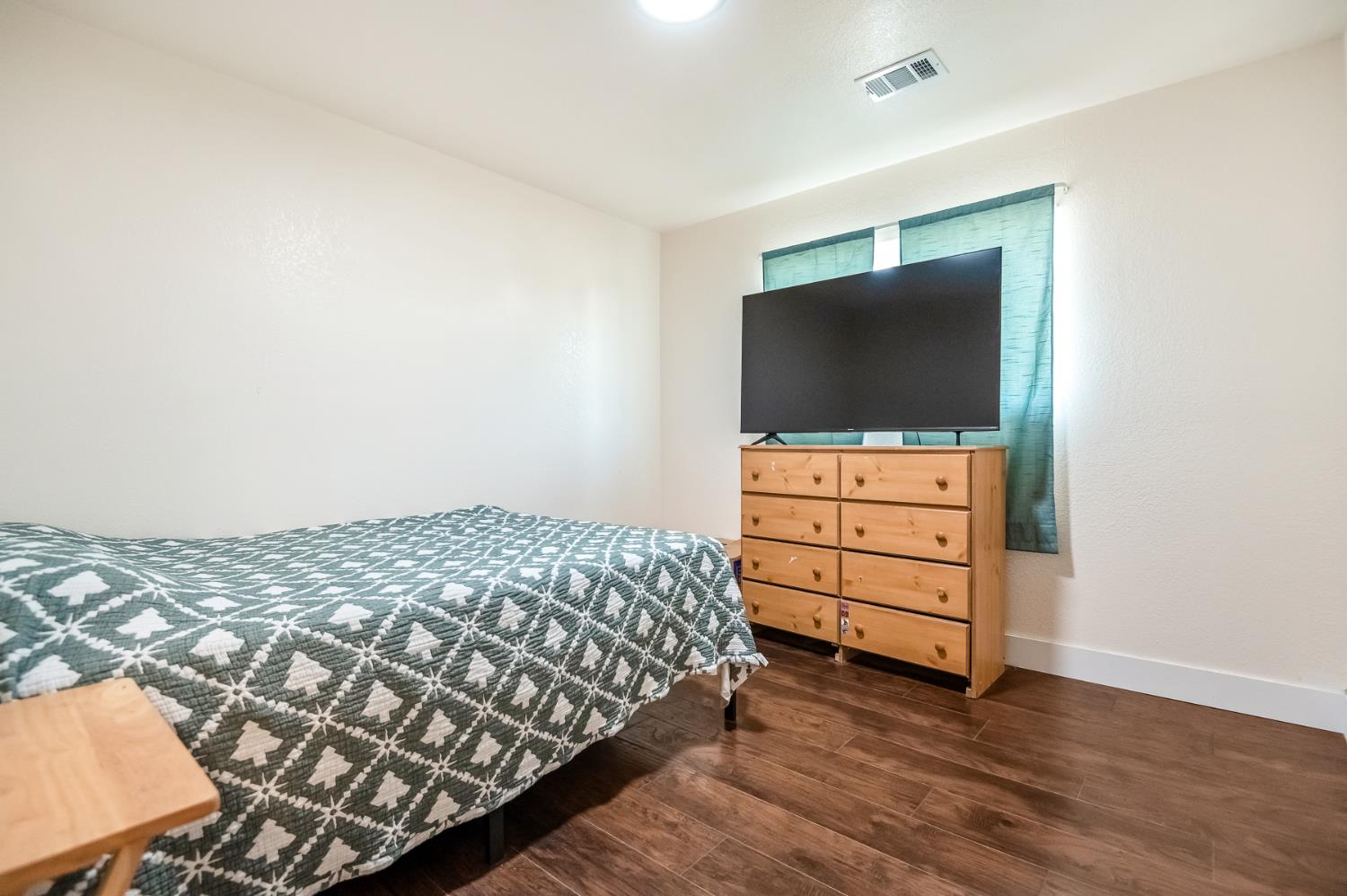 3654 Thompson Ave, Selma, CA 93662