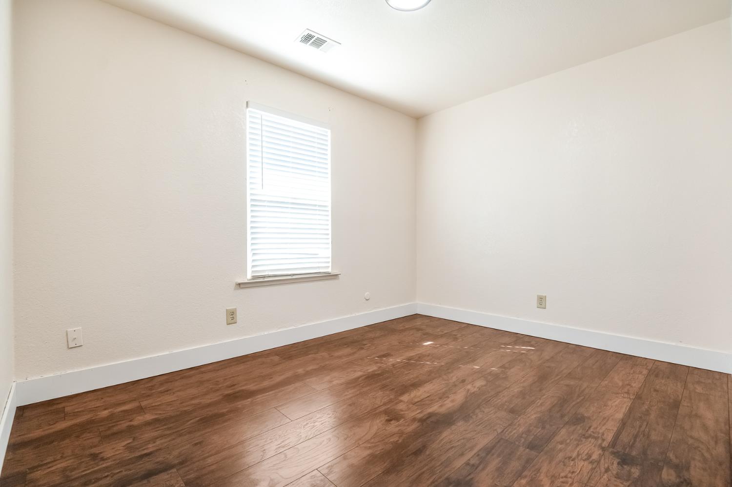 3654 Thompson Ave, Selma, CA 93662