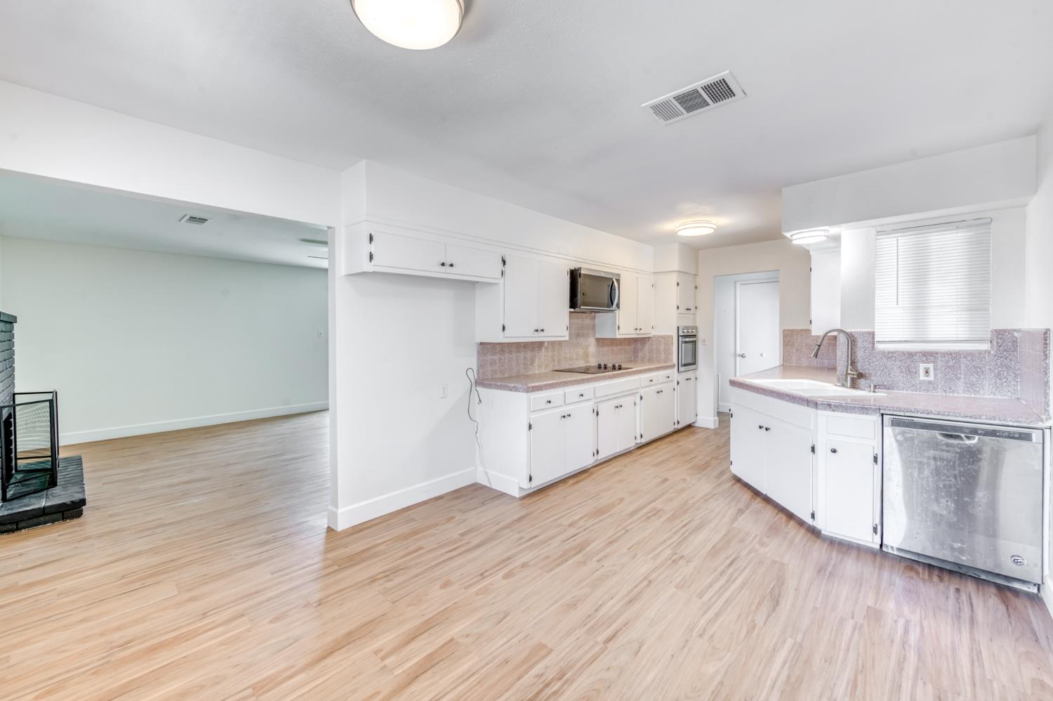 1509 Harding Ave, Chowchilla, CA 93610