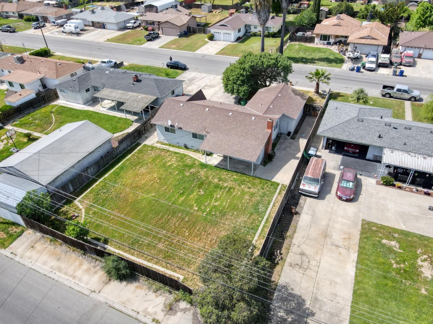 1509 Harding Ave, Chowchilla, CA 93610