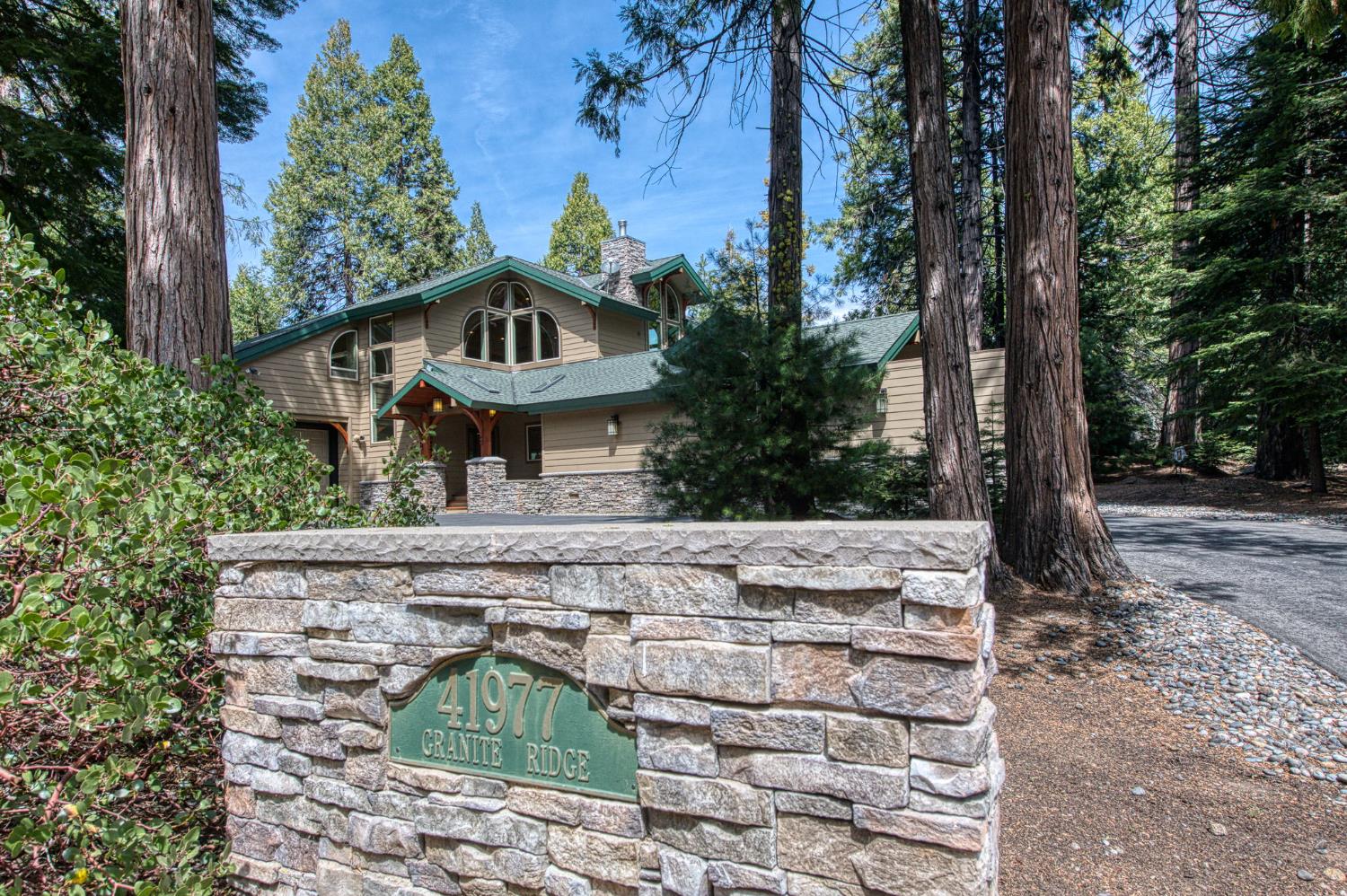 41977 Granite Ridge Rd, Shaver Lake, CA 93664