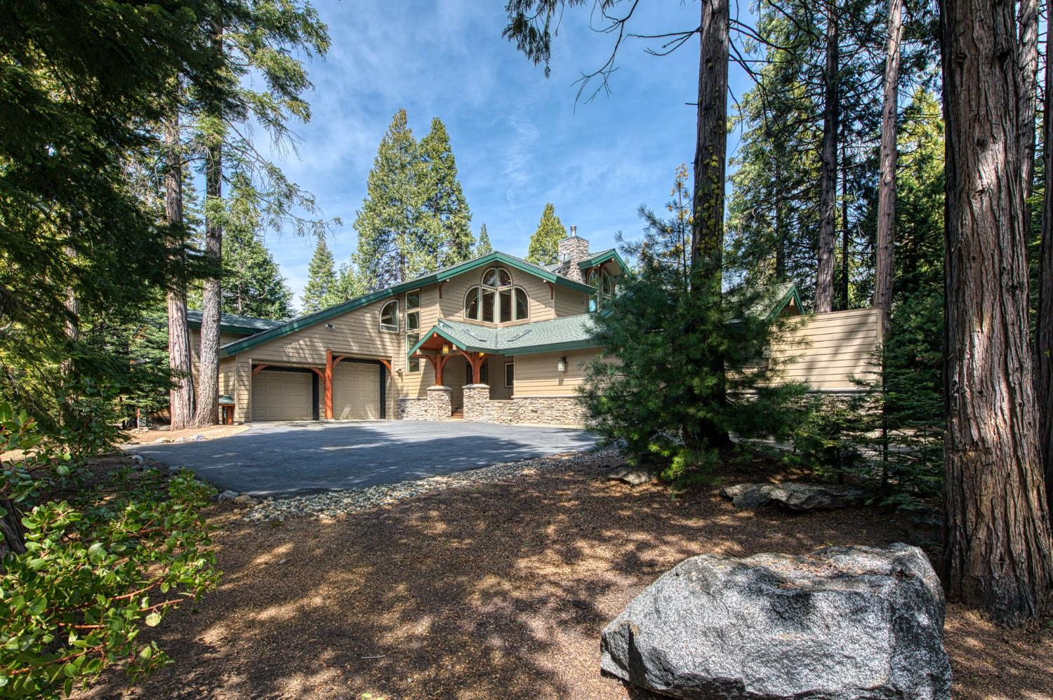 41977 Granite Ridge Rd, Shaver Lake, CA 93664