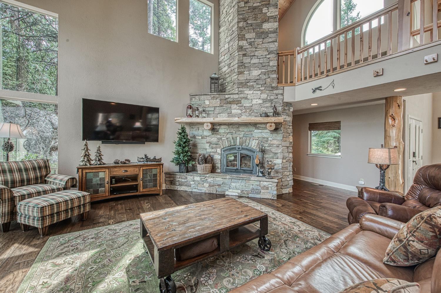 41977 Granite Ridge Rd, Shaver Lake, CA 93664