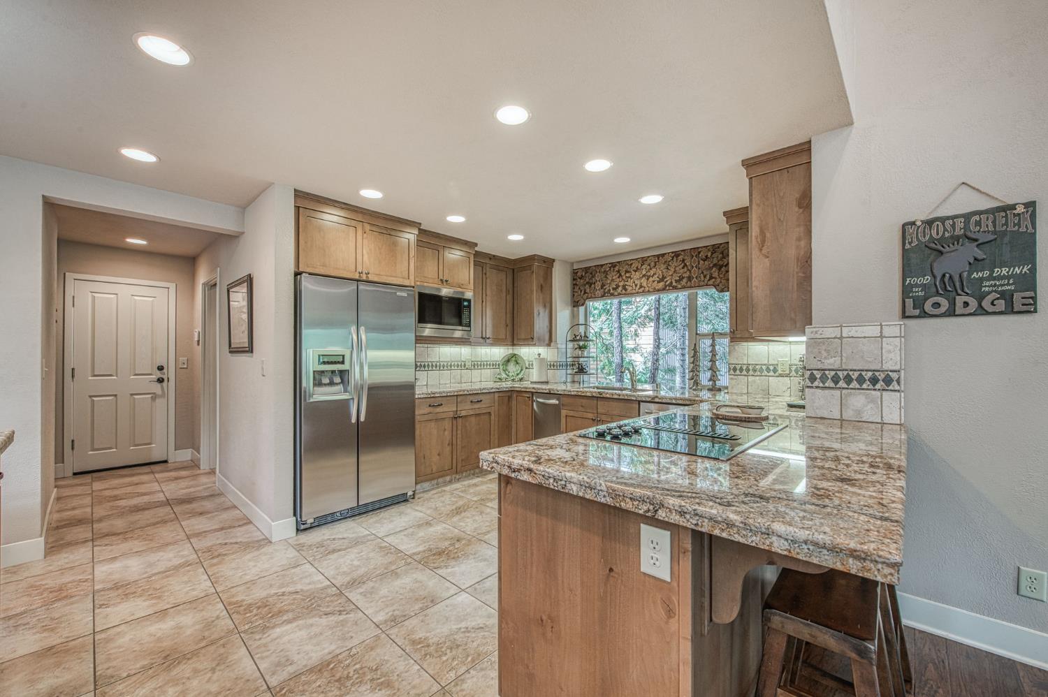 41977 Granite Ridge Rd, Shaver Lake, CA 93664