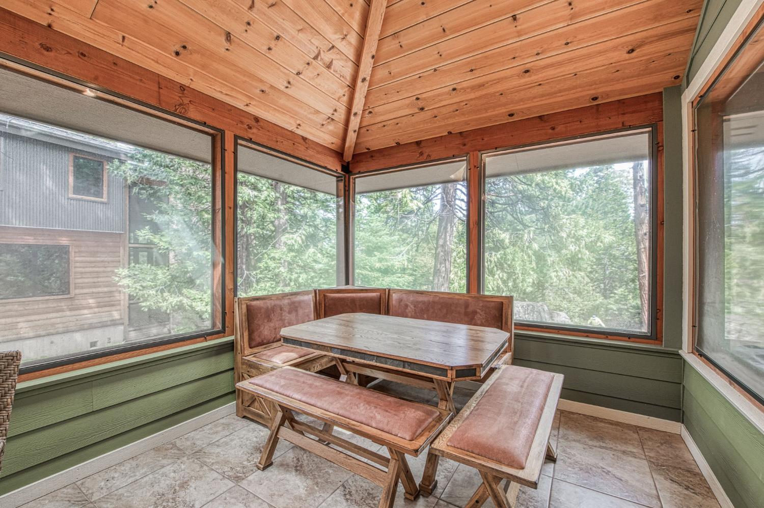 41977 Granite Ridge Rd, Shaver Lake, CA 93664