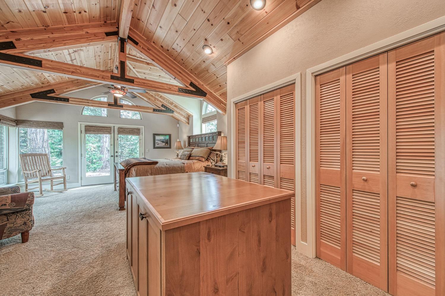 41977 Granite Ridge Rd, Shaver Lake, CA 93664