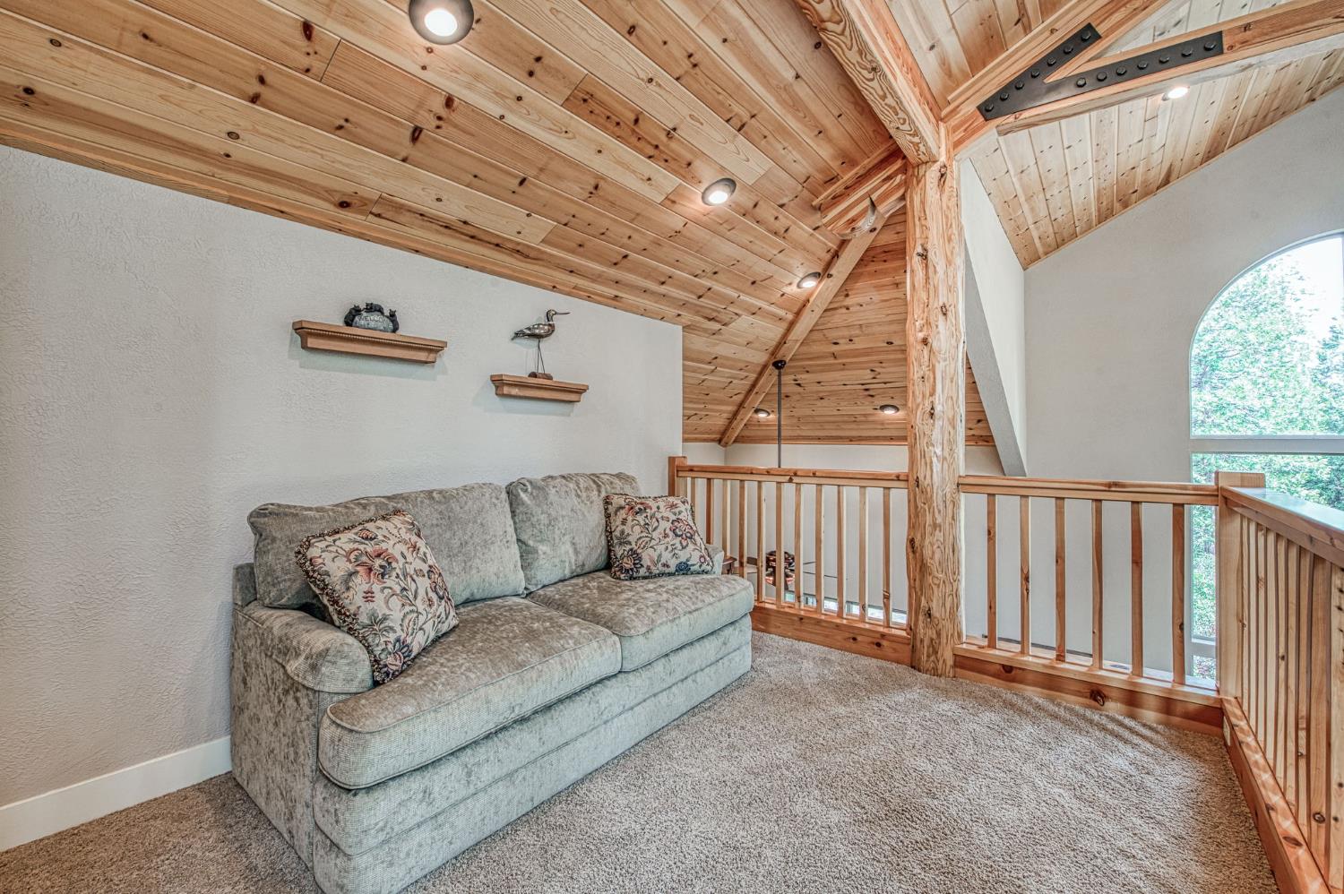 41977 Granite Ridge Rd, Shaver Lake, CA 93664