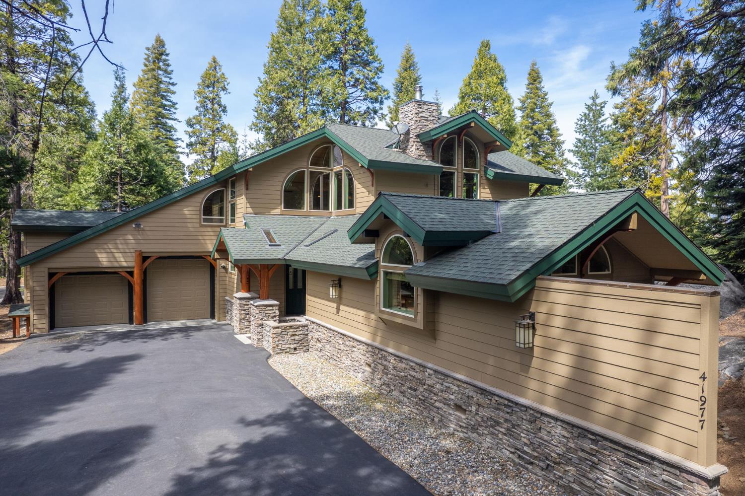 41977 Granite Ridge Rd, Shaver Lake, CA 93664