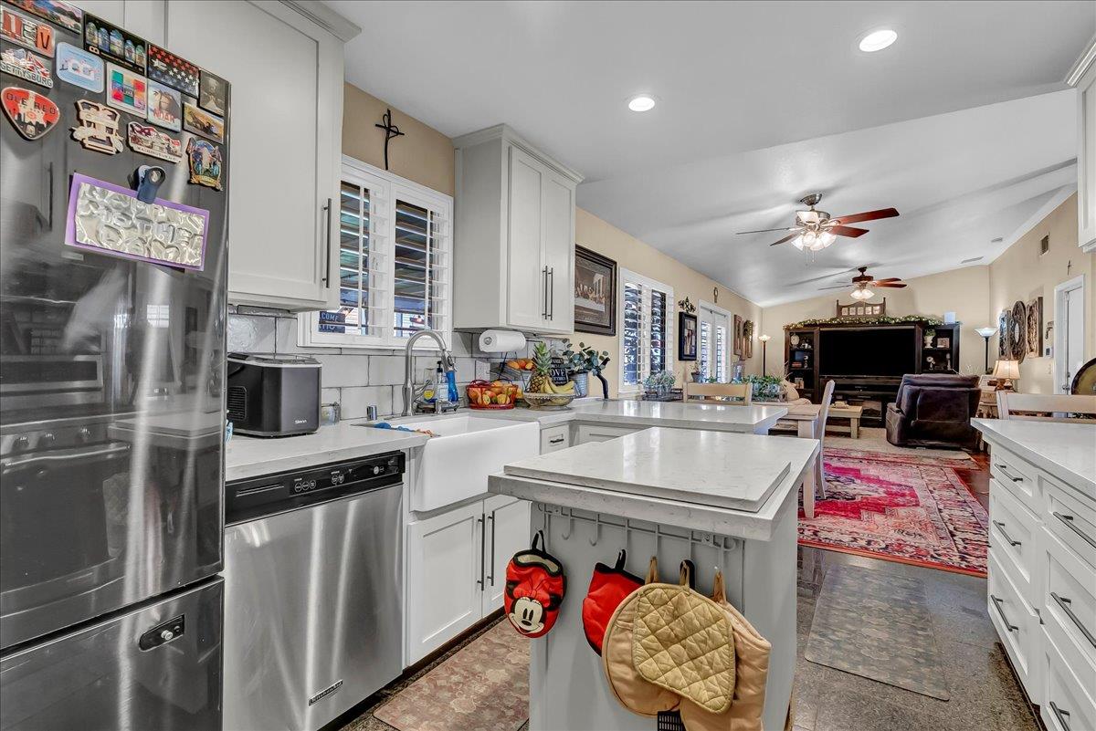 21544 Grangeville Blvd, Lemoore, CA 93245