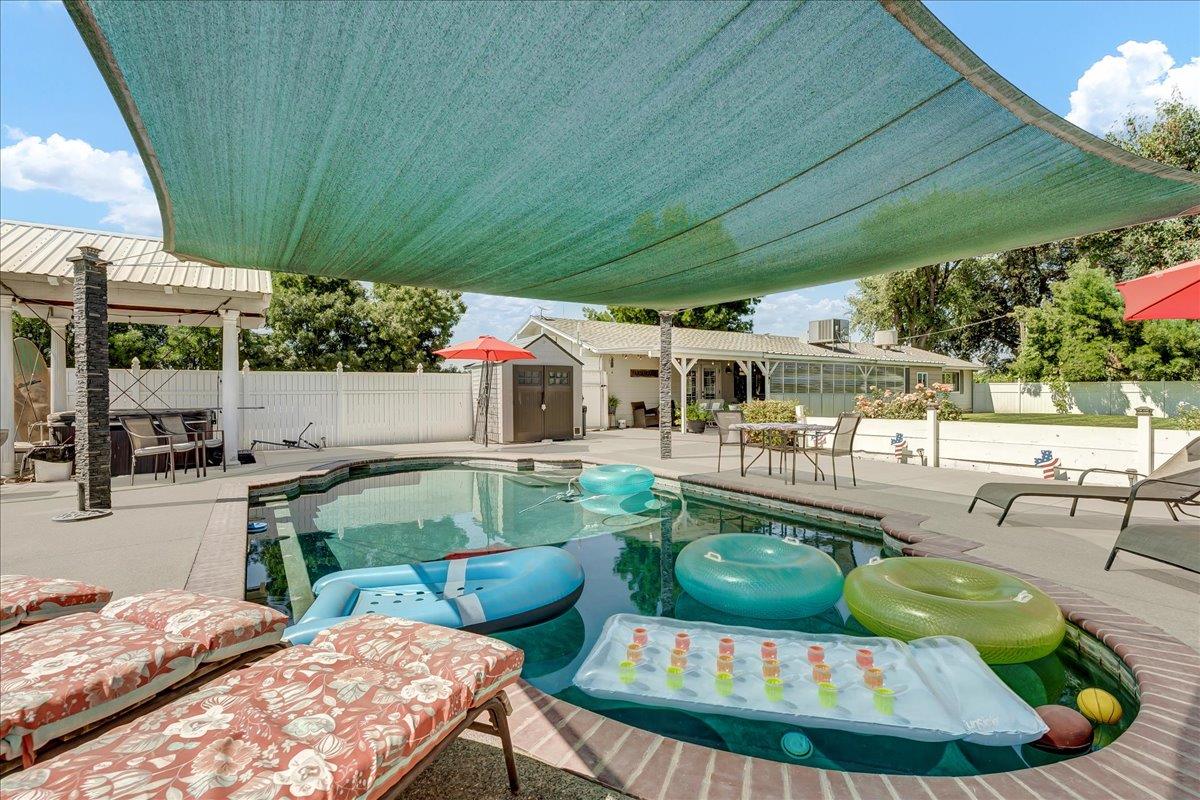 21544 Grangeville Blvd, Lemoore, CA 93245