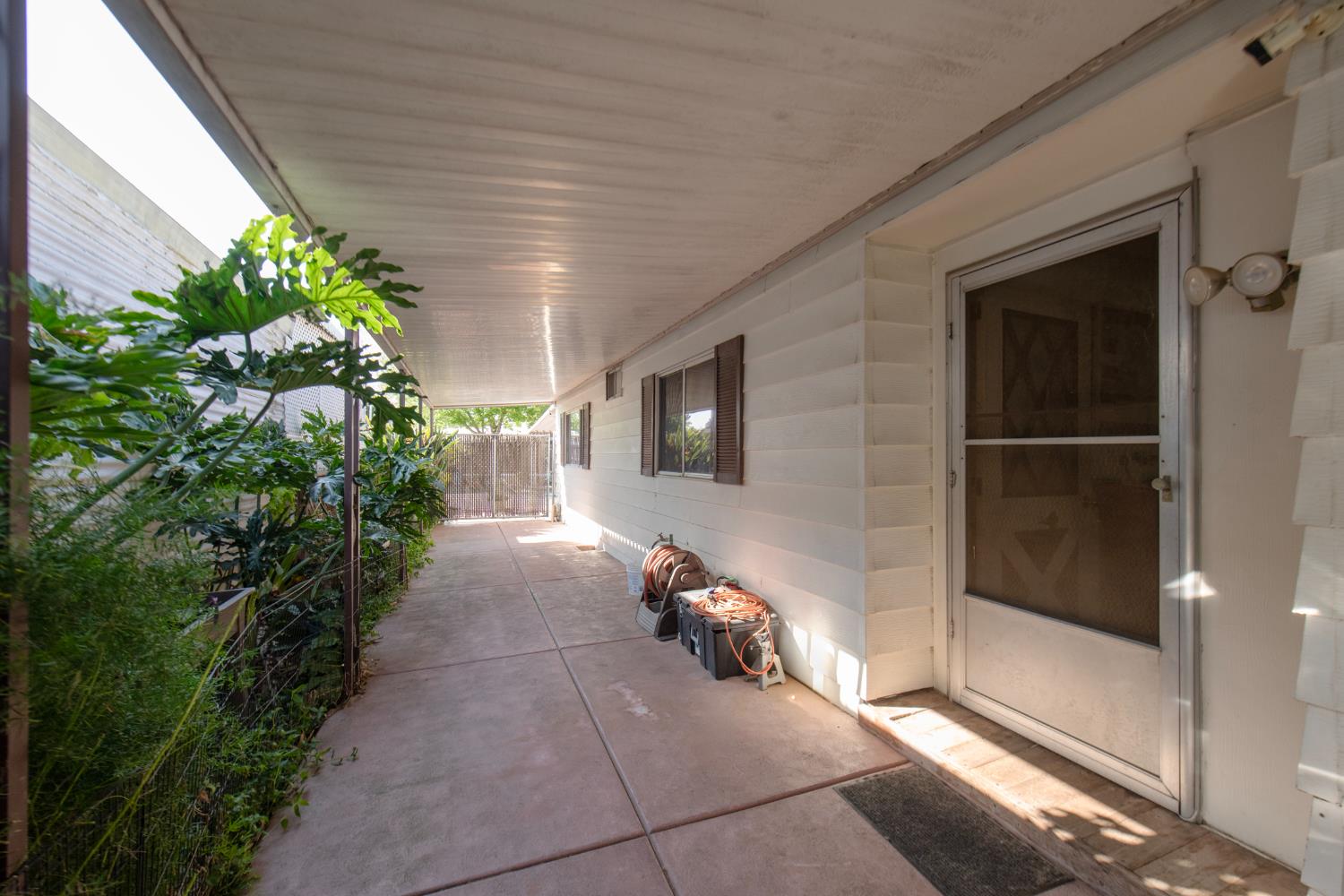 9360 N Blackstone #265, Fresno, CA 93720