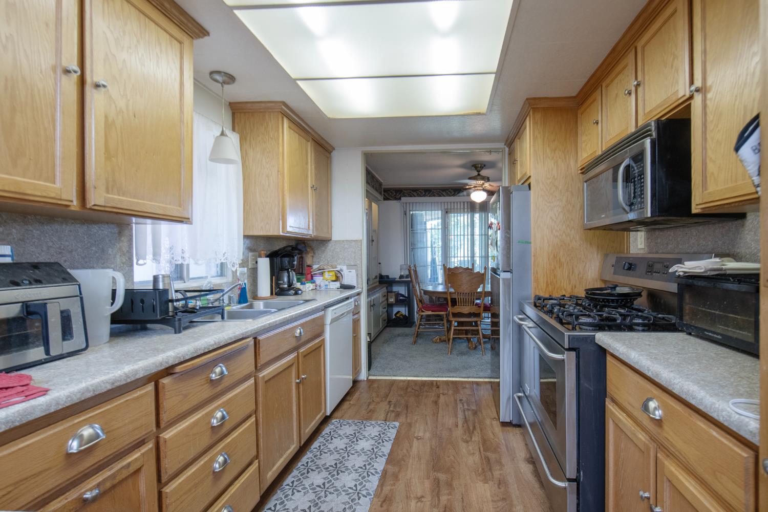 9360 N Blackstone #265, Fresno, CA 93720