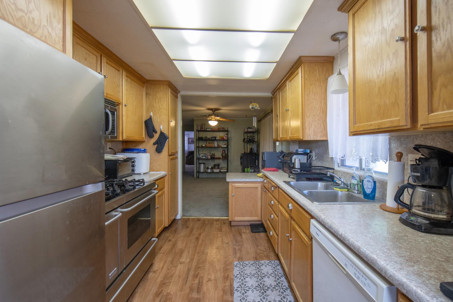 9360 N Blackstone #265, Fresno, CA 93720