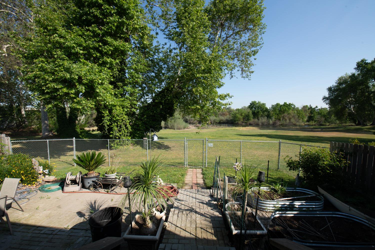 9360 N Blackstone #265, Fresno, CA 93720