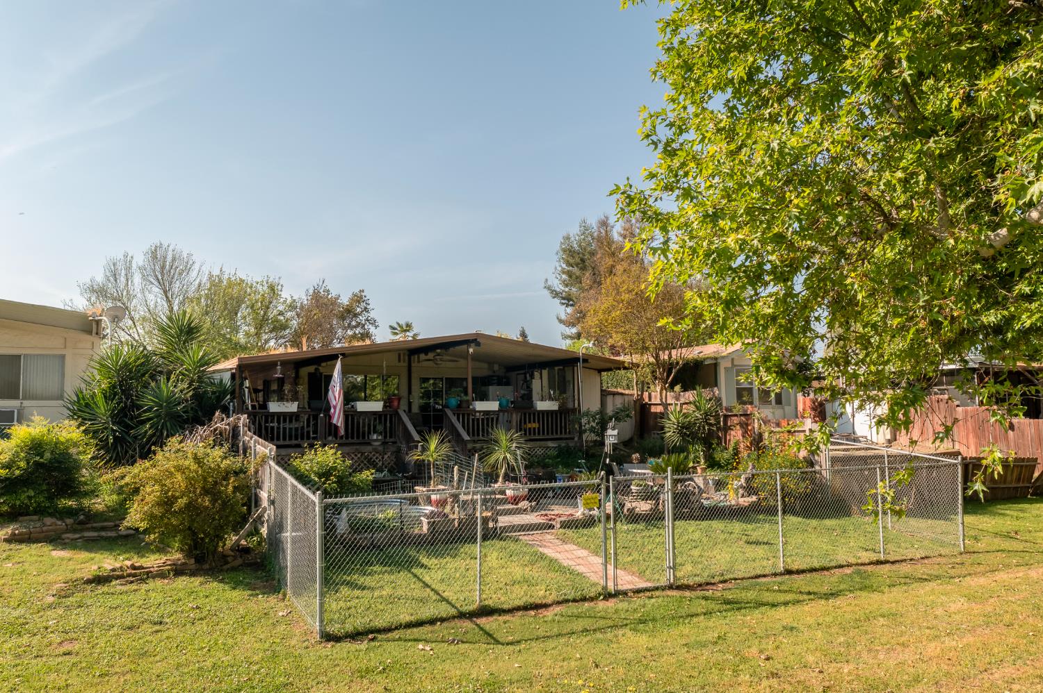 9360 N Blackstone #265, Fresno, CA 93720