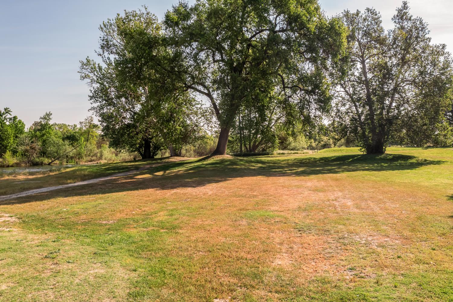 9360 N Blackstone #265, Fresno, CA 93720