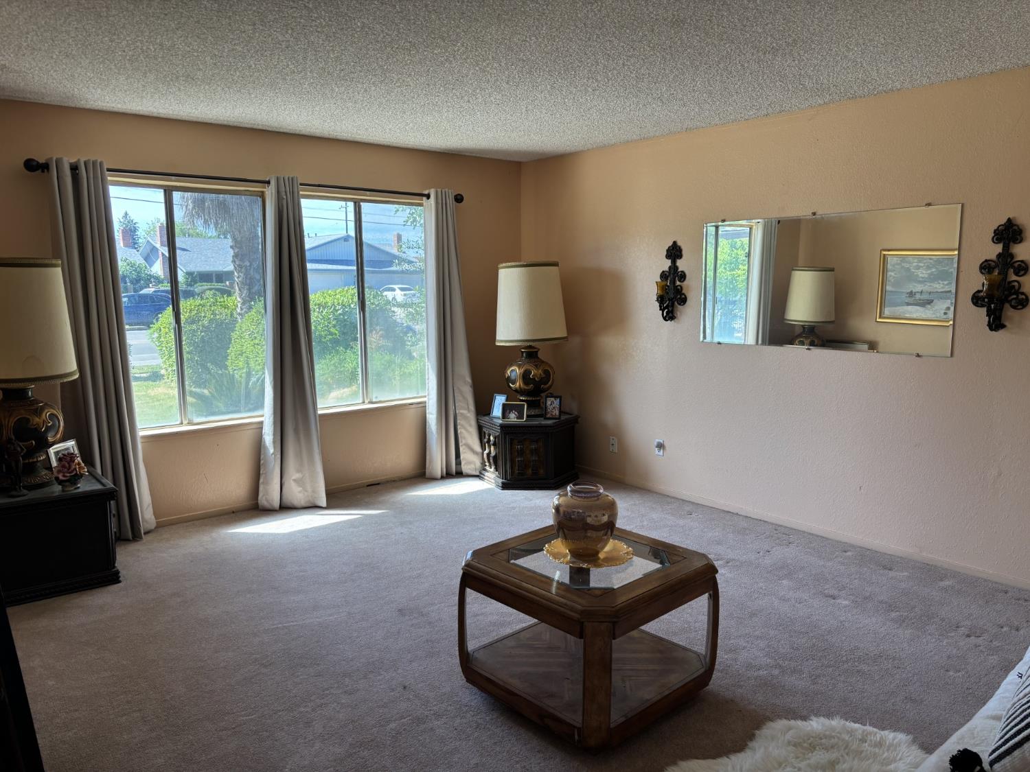 274 W Sierra Ave, Fresno, CA 93704