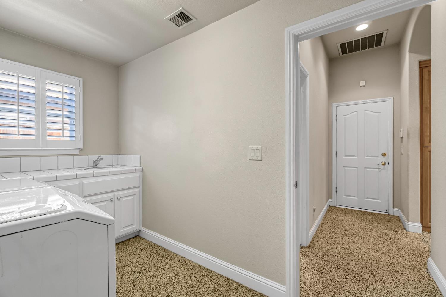 5025 W Birch Ave, Fresno, CA 93722