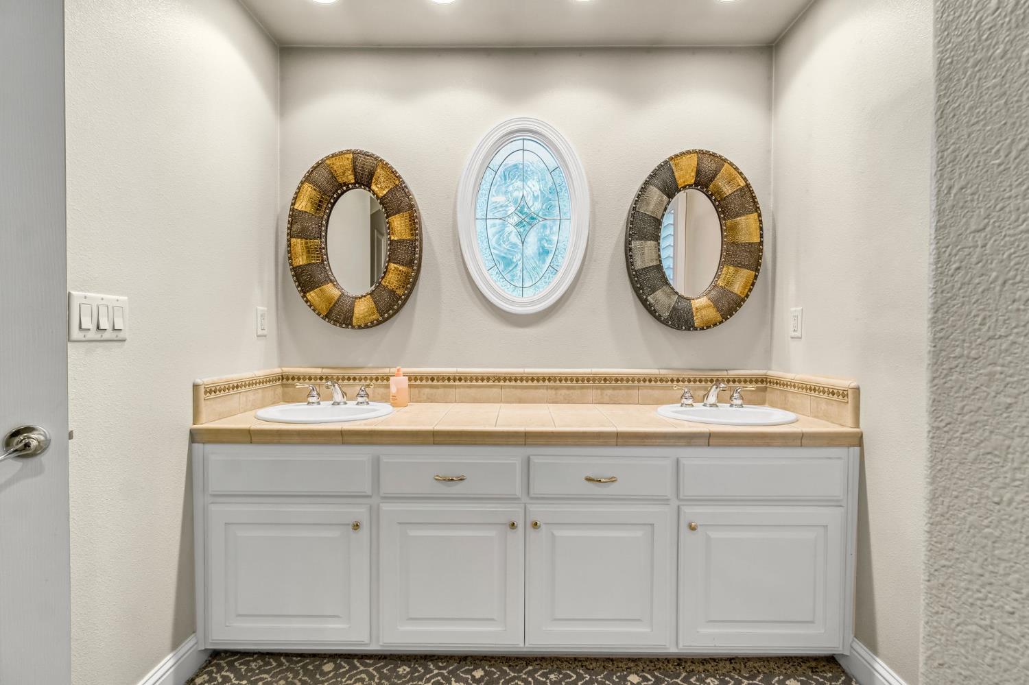 5025 W Birch Ave, Fresno, CA 93722