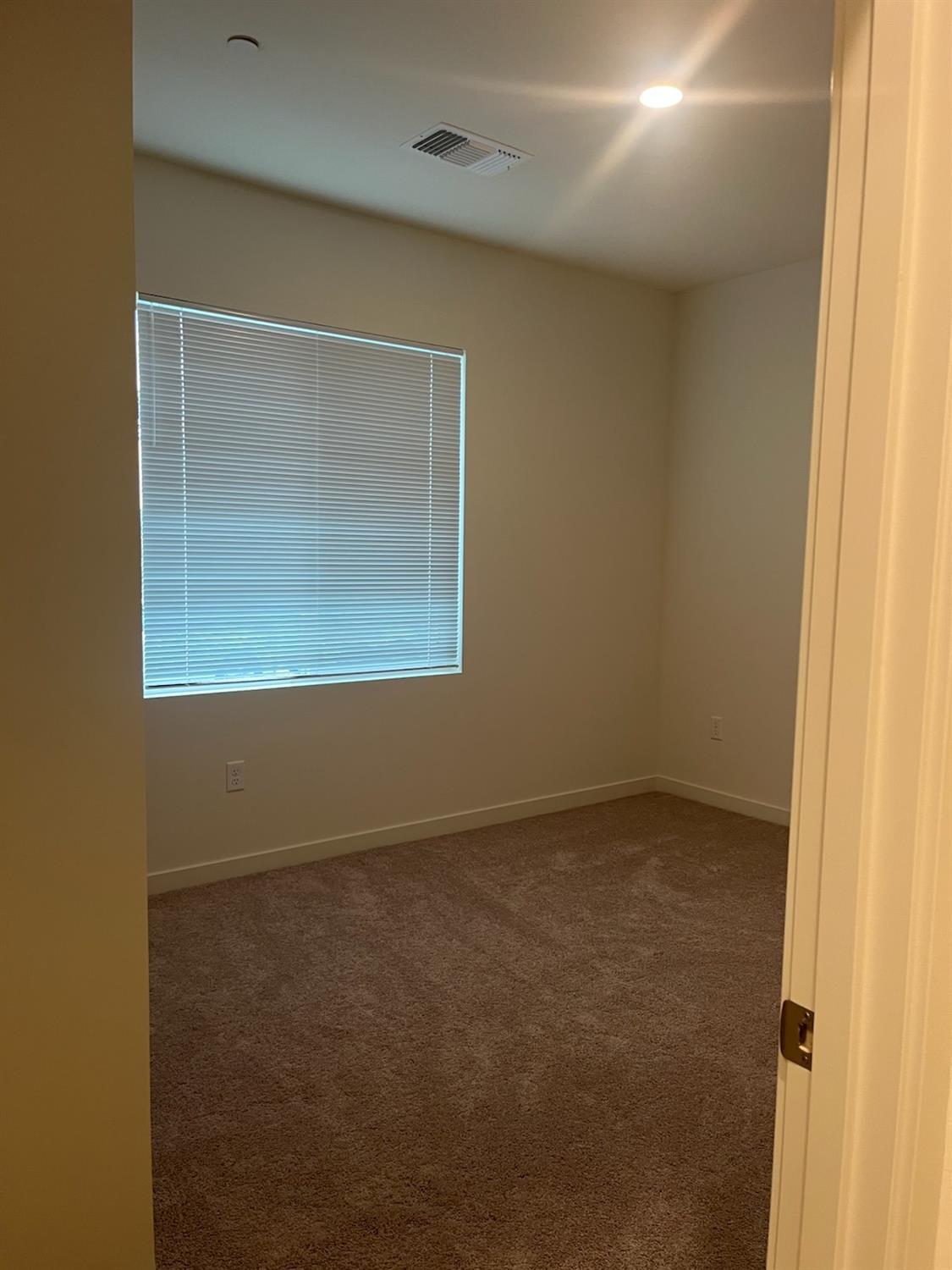 1100 Droitwich Spa, Bakersfield, CA 93007