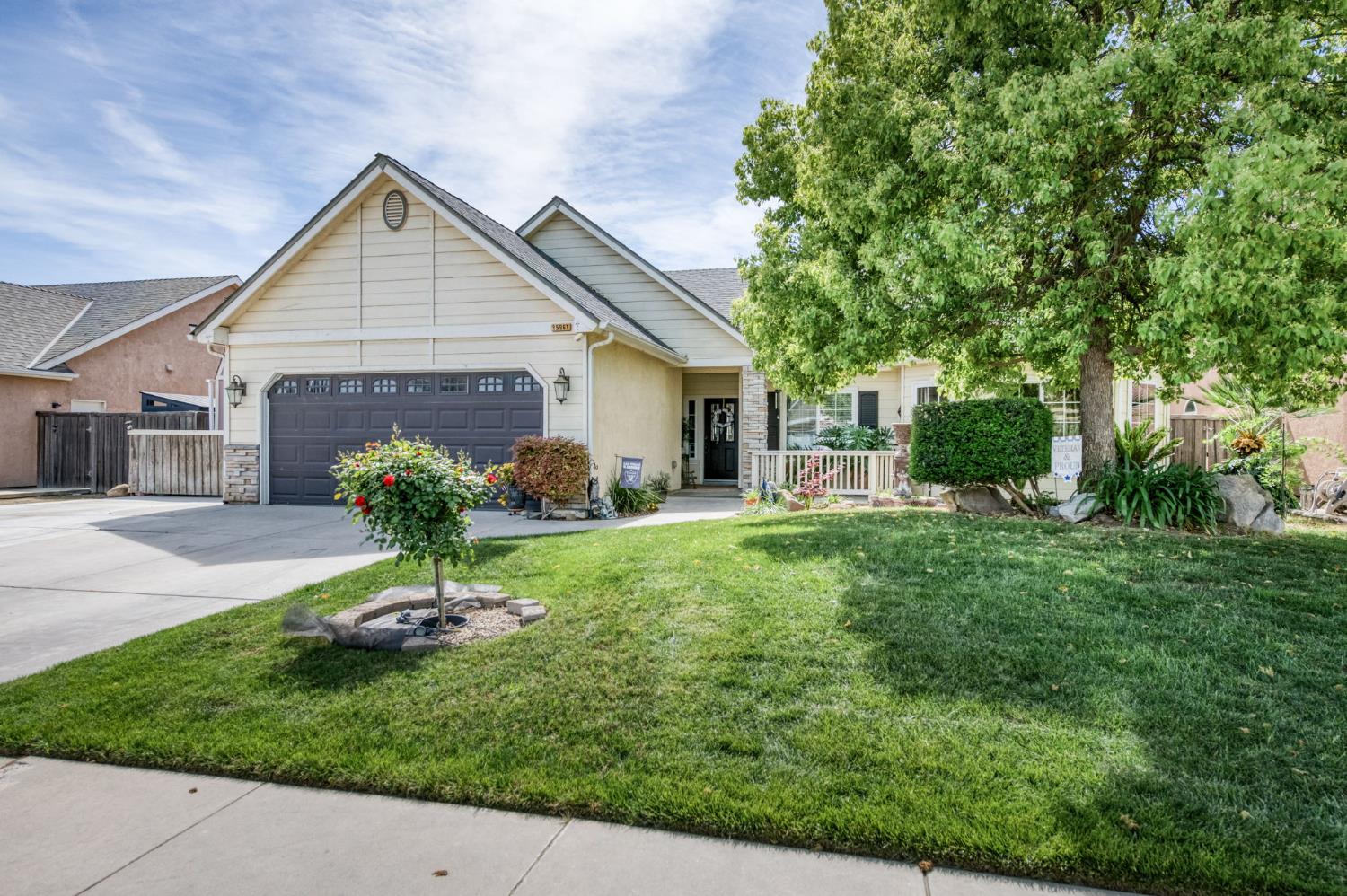 15961 W B St, Kerman, CA 93630