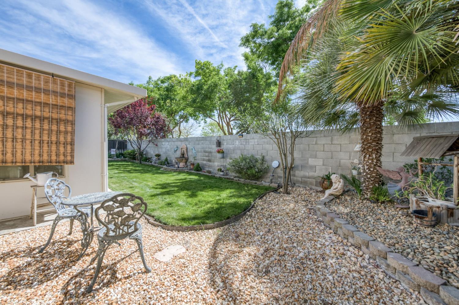 15961 W B St, Kerman, CA 93630