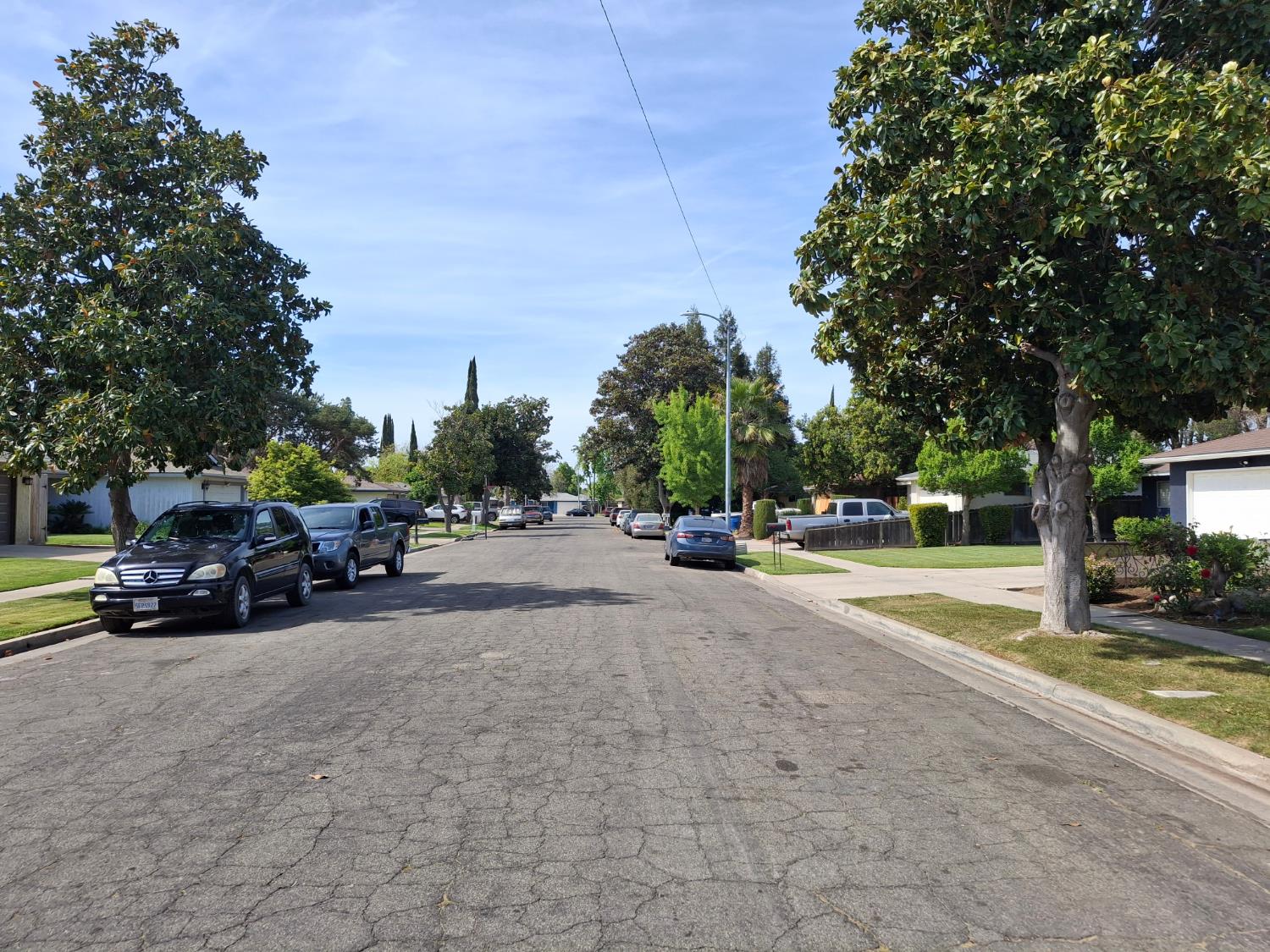 4550 N Holt Ave, Fresno, CA 93705