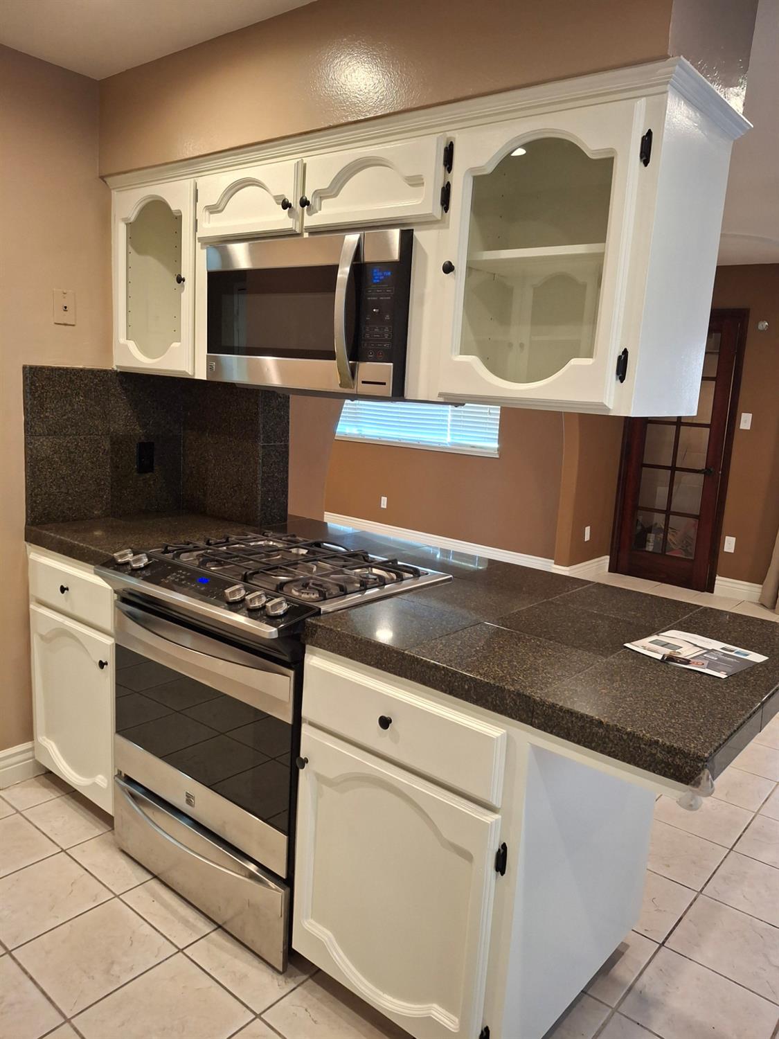 4550 N Holt Ave, Fresno, CA 93705