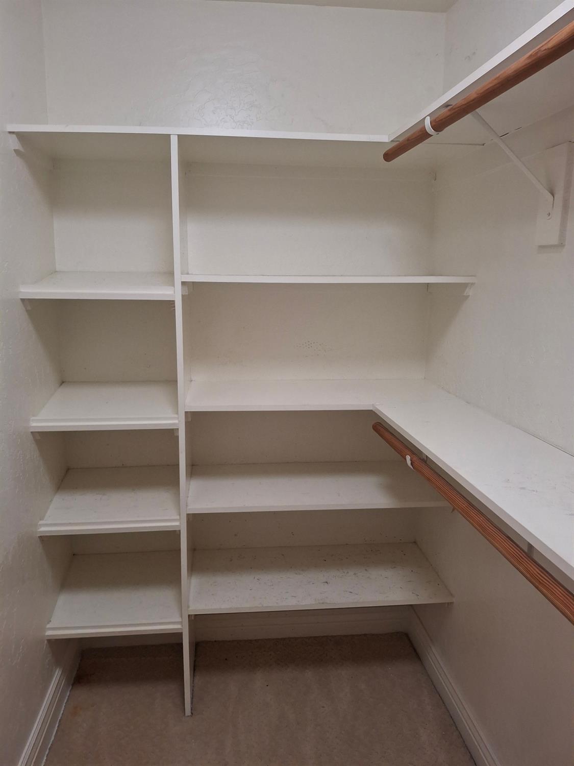 4550 N Holt Ave, Fresno, CA 93705