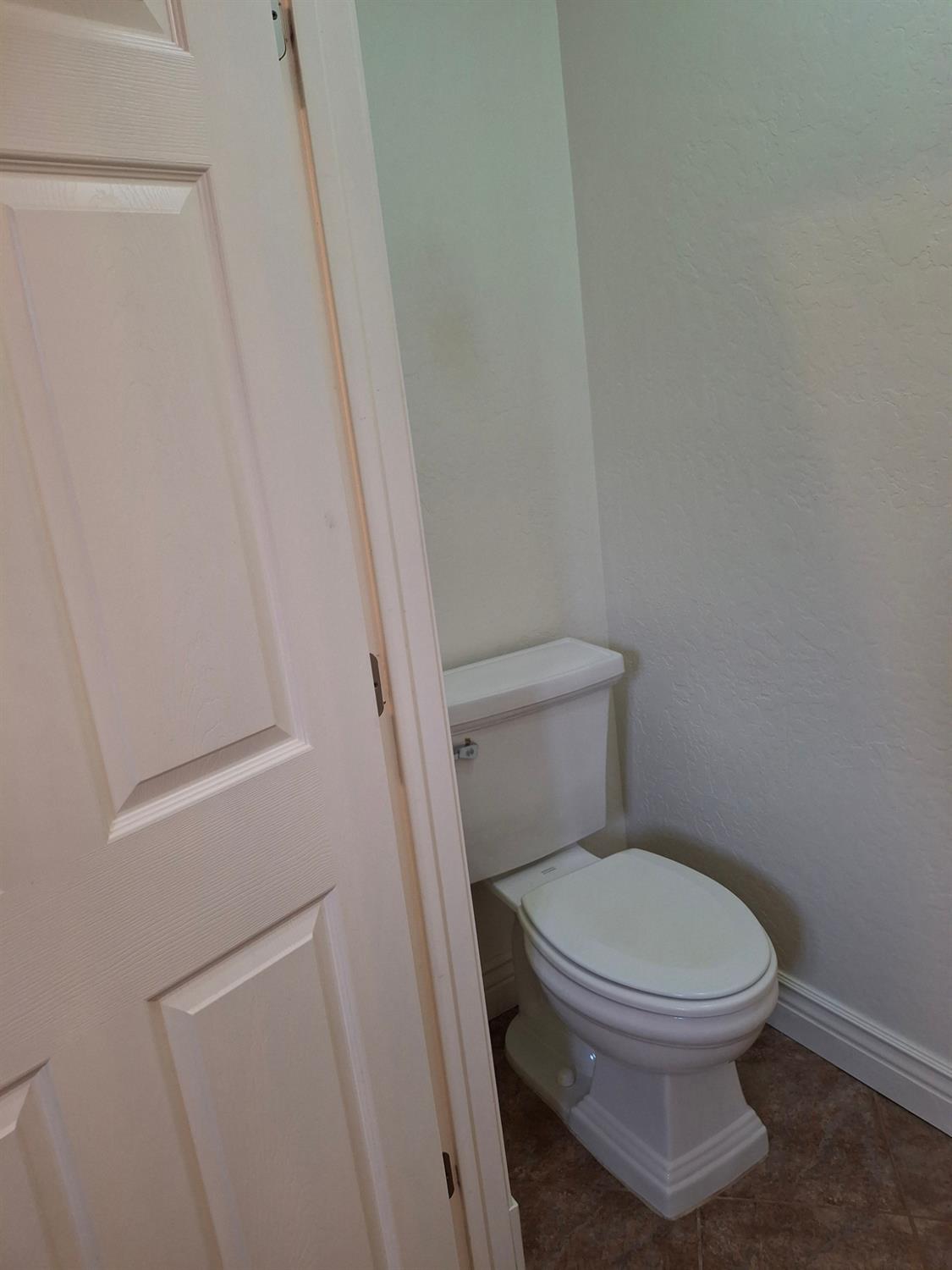 4550 N Holt Ave, Fresno, CA 93705