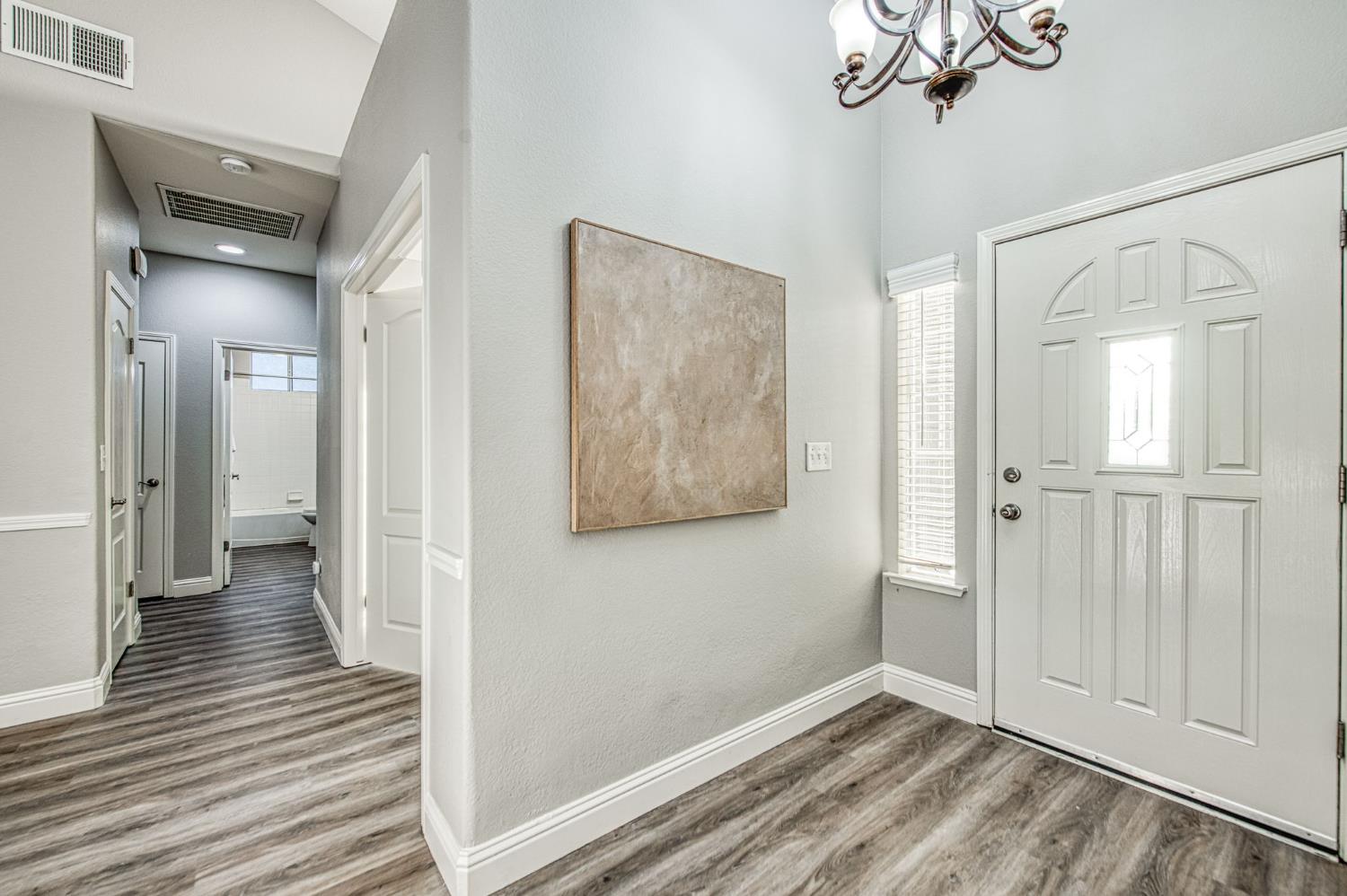 9882 N Meridian Ave, Fresno, CA 93720