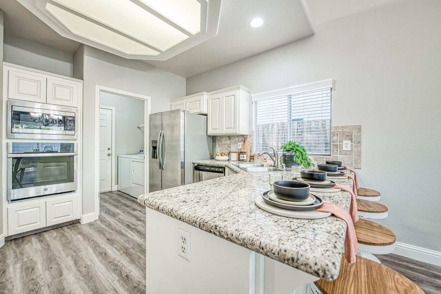 9882 N Meridian Ave, Fresno, CA 93720