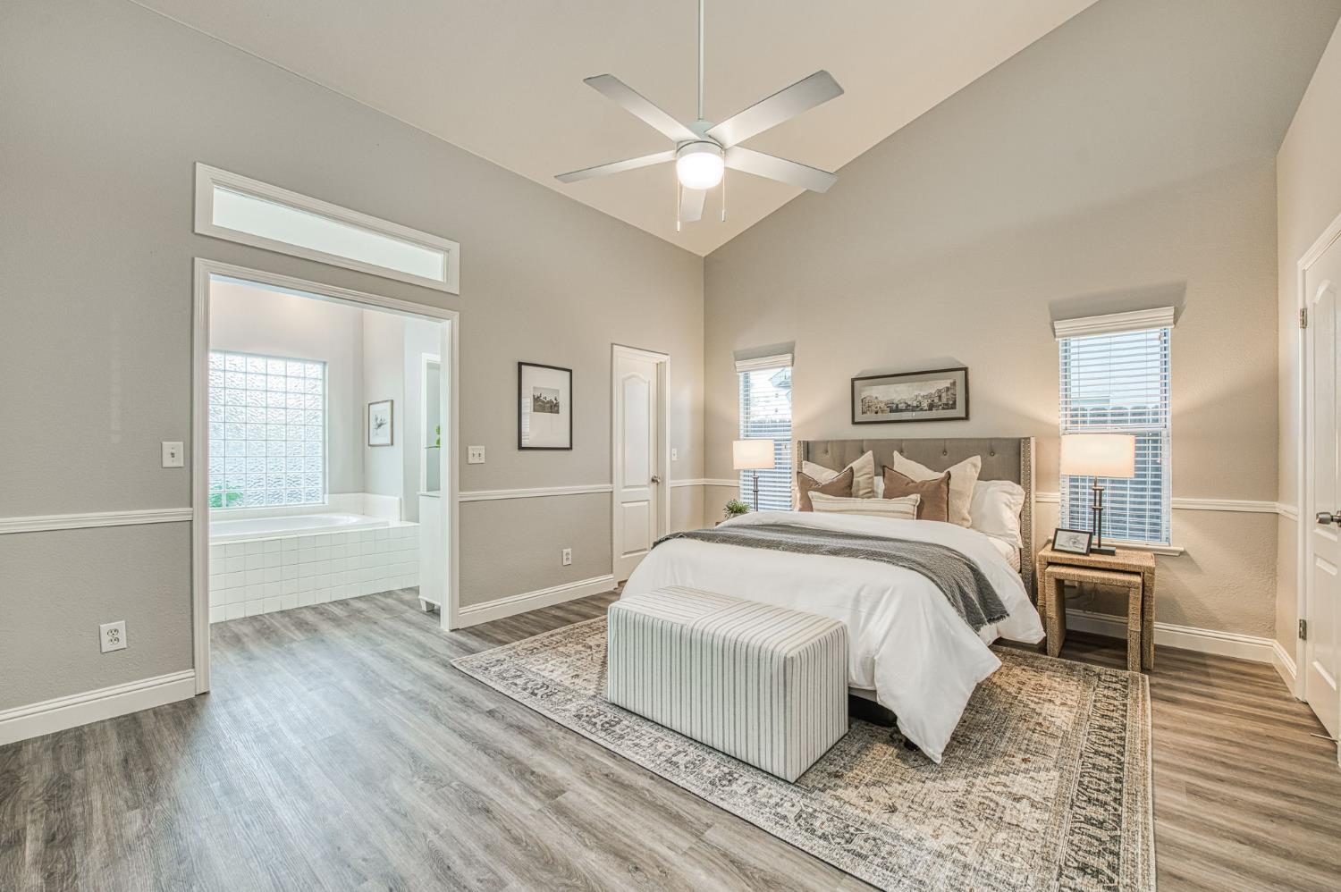 9882 N Meridian Ave, Fresno, CA 93720